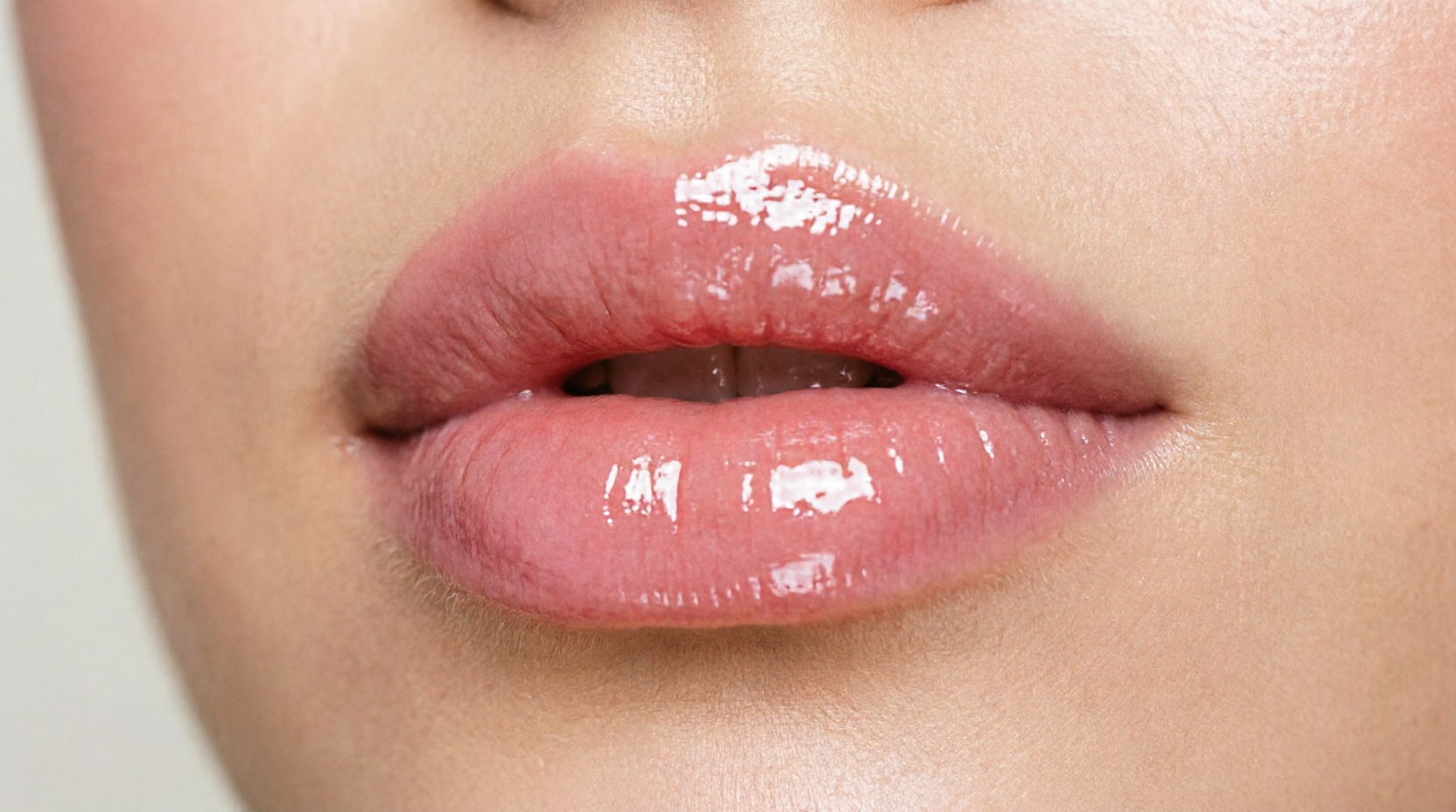 Peptide Lip Plumping Gloss